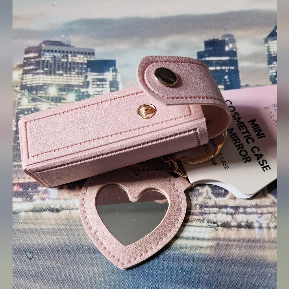 Beauty Balance Pink Mini Cosmetic Case with Mirror NWT - Picture 3 of 5